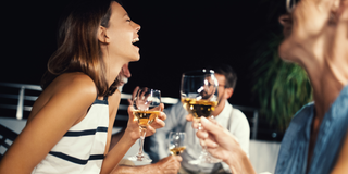 Parfums de soirée : nos recommandations pour briller toute la nuit